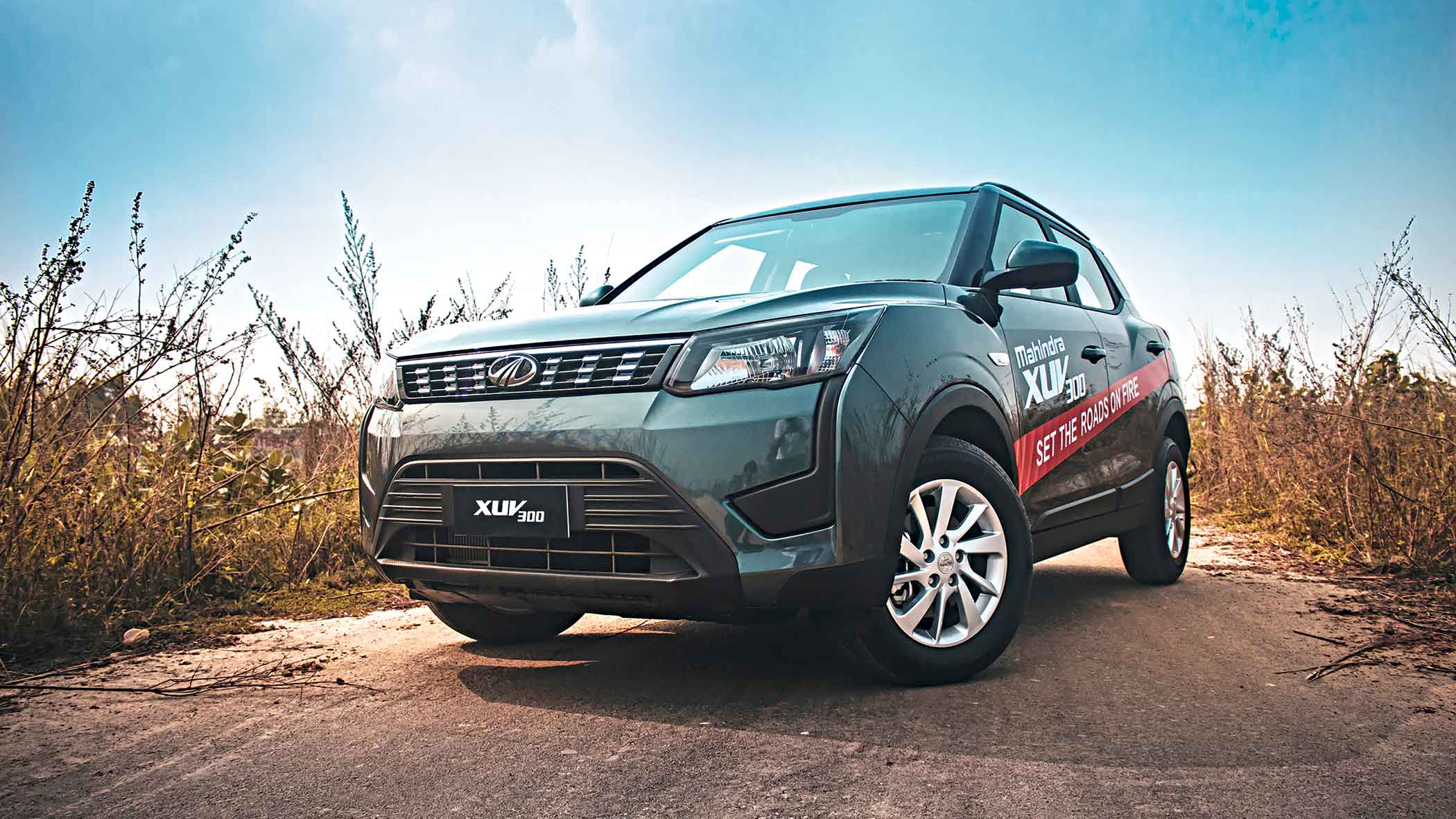 2020 Mahindra XUV 300 W6