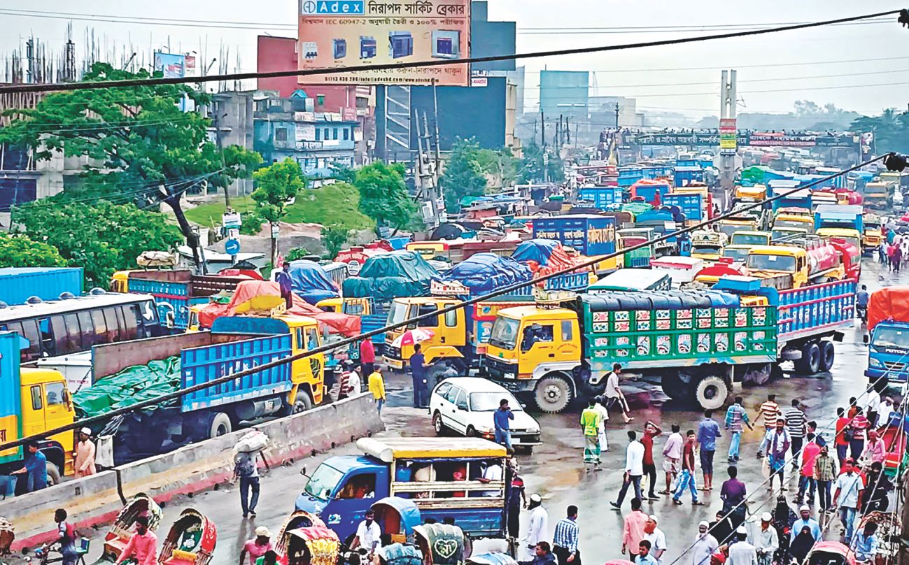 Dhaka-Ctg Highway: No let-up in tailbacks, sufferings