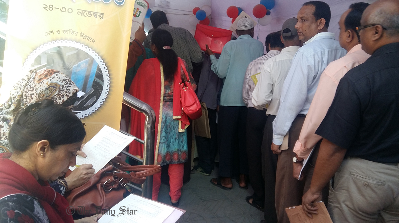 Tax return: Officials to work extra hours