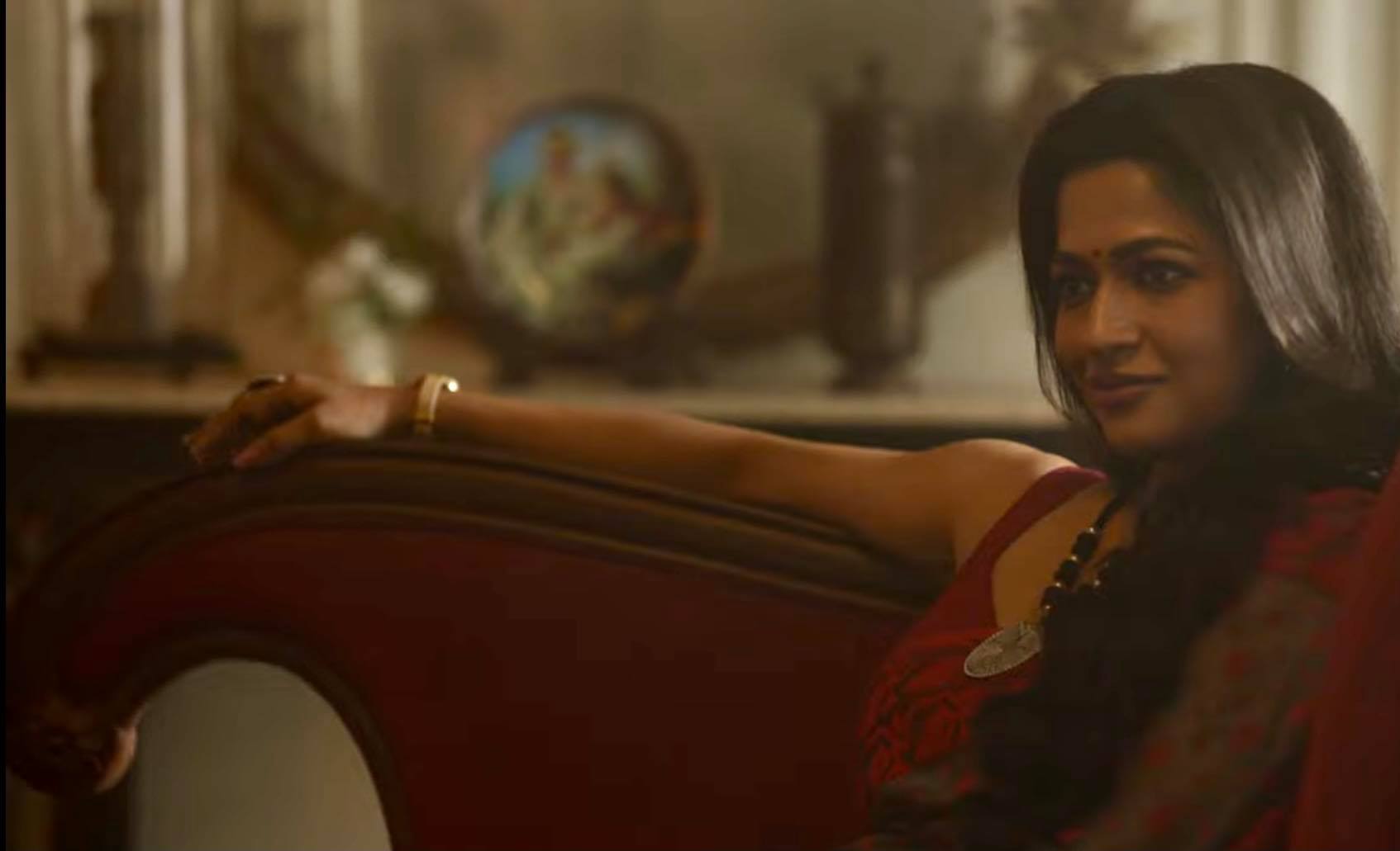 Badhon mesmerises as Mushkan Zuberi in ‘Robindronath Ekhane Kawkhono Khete Aashenni’ teaser