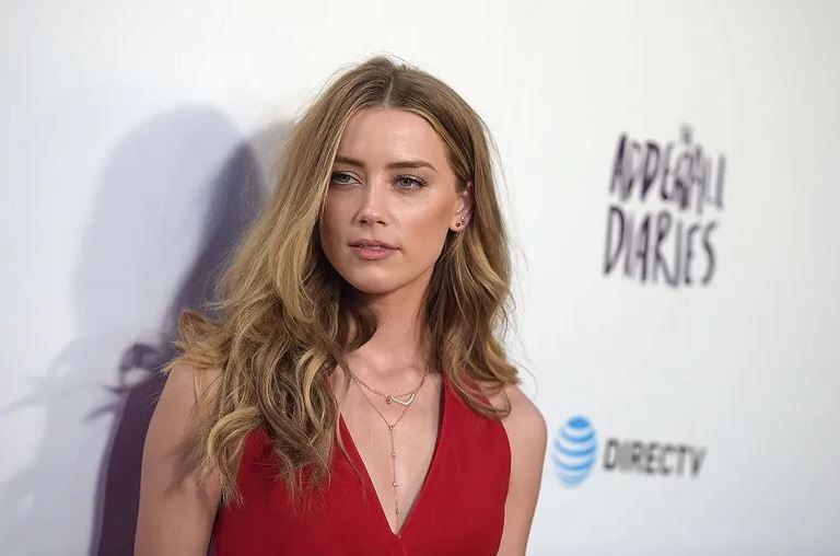 Amber Heard has the most beautiful face, according to science