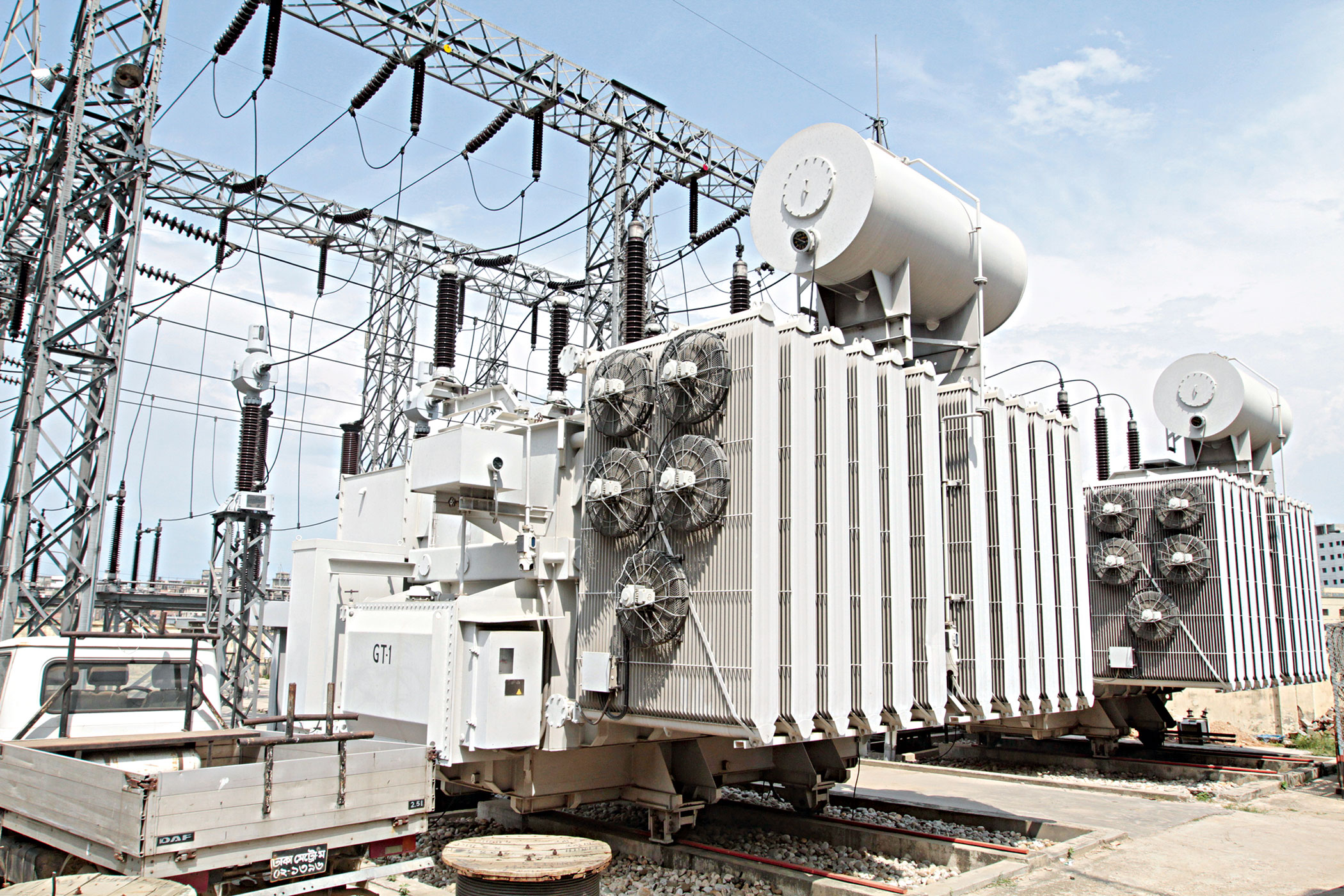 Gas crunch brings back power cuts