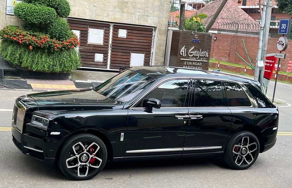 Rolls-Royce seized from Baridhara for custom rule violation