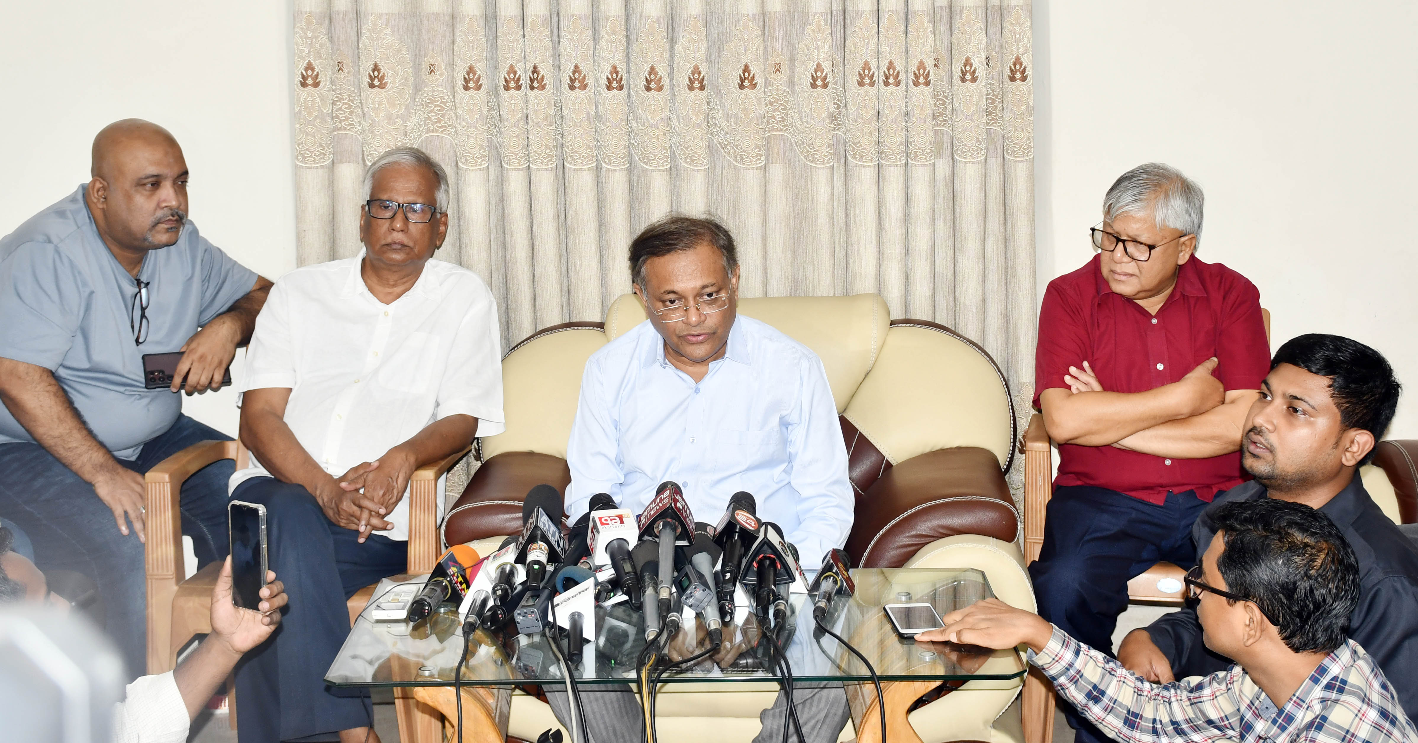 Show-cause notice issued against official who filed case against ‘Hawa’