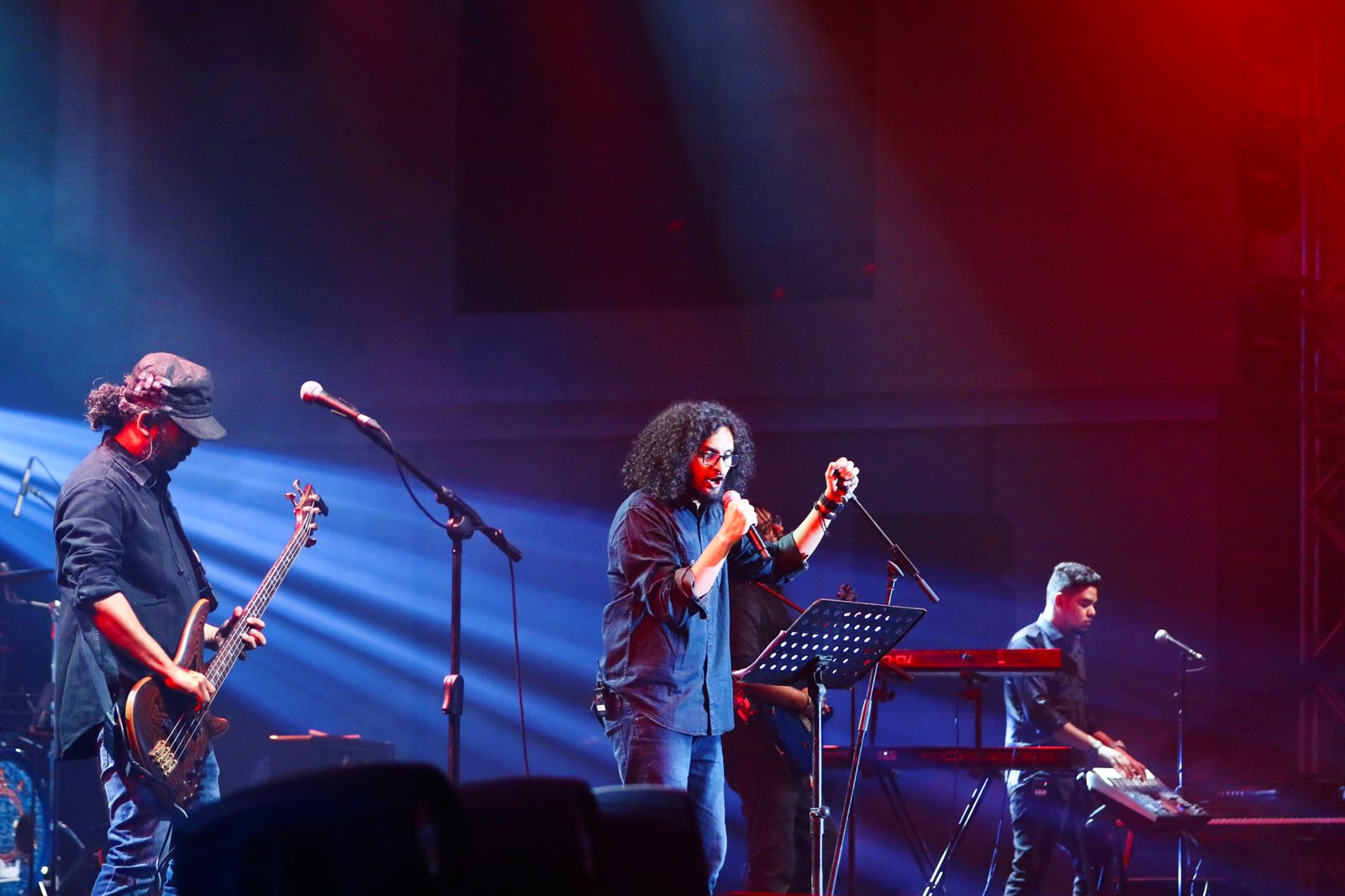 Shironamhin gifts memorable Silver Jubilee