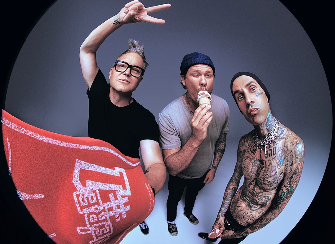 Blink-182 reunite with for new album and world tour