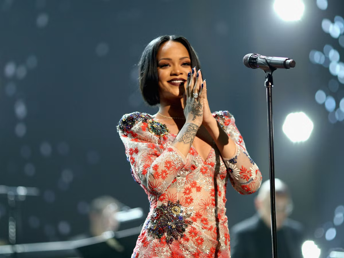 Rihanna drops new single after six years