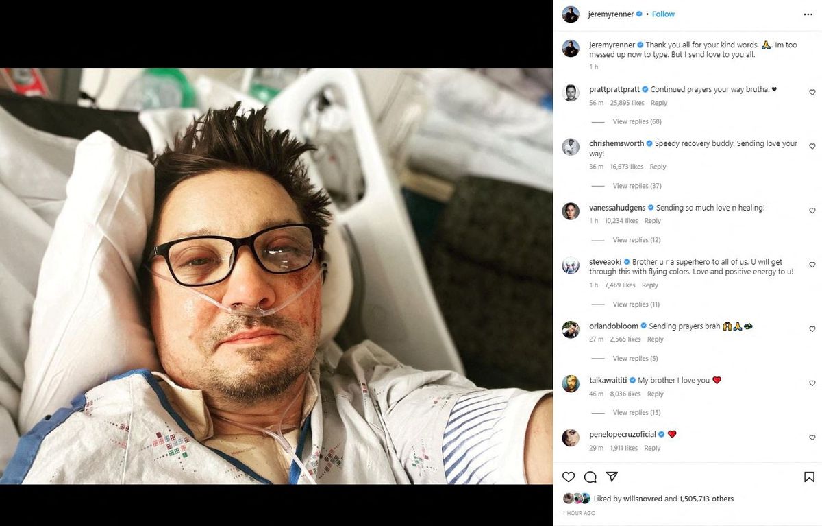 Jeremy Renner posts first selfie after snow plow accident