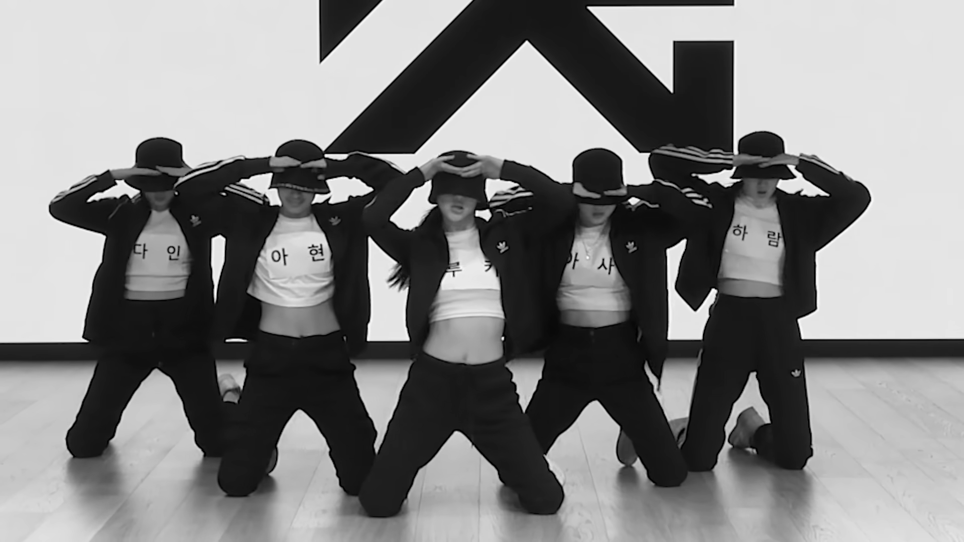 Blackpink’s label unveils new girl group