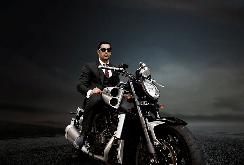 John Abraham to make a comeback with Dhoom 4?