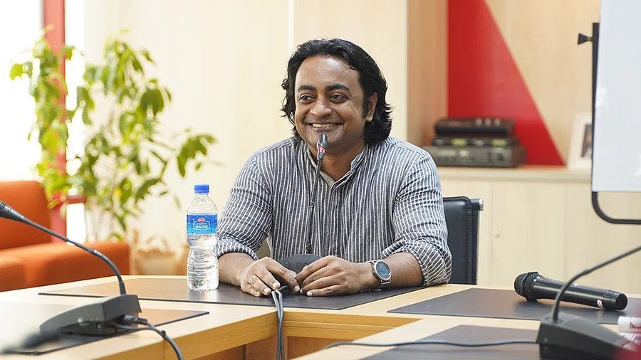 Mehedi Haque receives scholarship from California College of the Arts