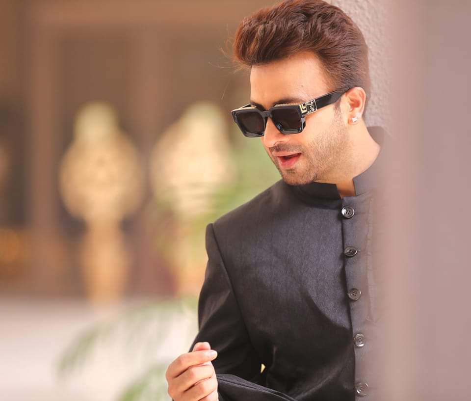 Shakib Khan in the US ahead of ‘Priyotoma’ release tomorrow