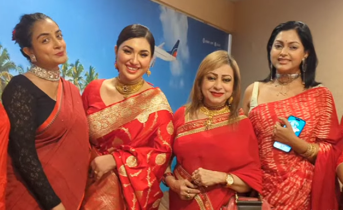 Celebrities join Apu Biswas to watch 'Laal Shari'