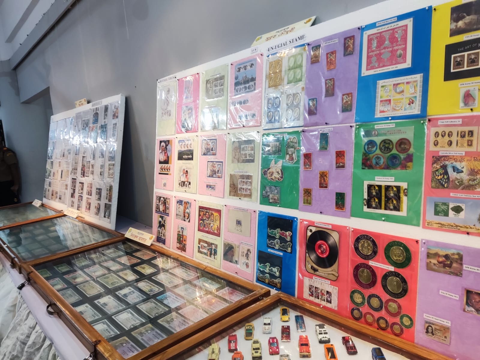 Artworks and ancient relics showcased at Ctg cultural festival