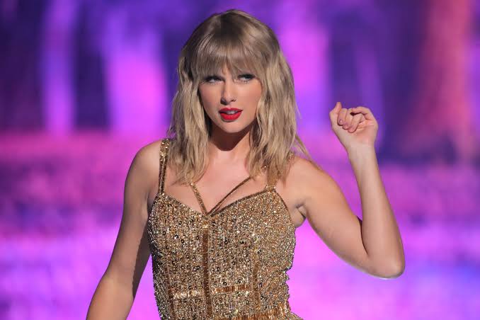 Taylor Swift to earn more than $100 million from Spotify alone this year