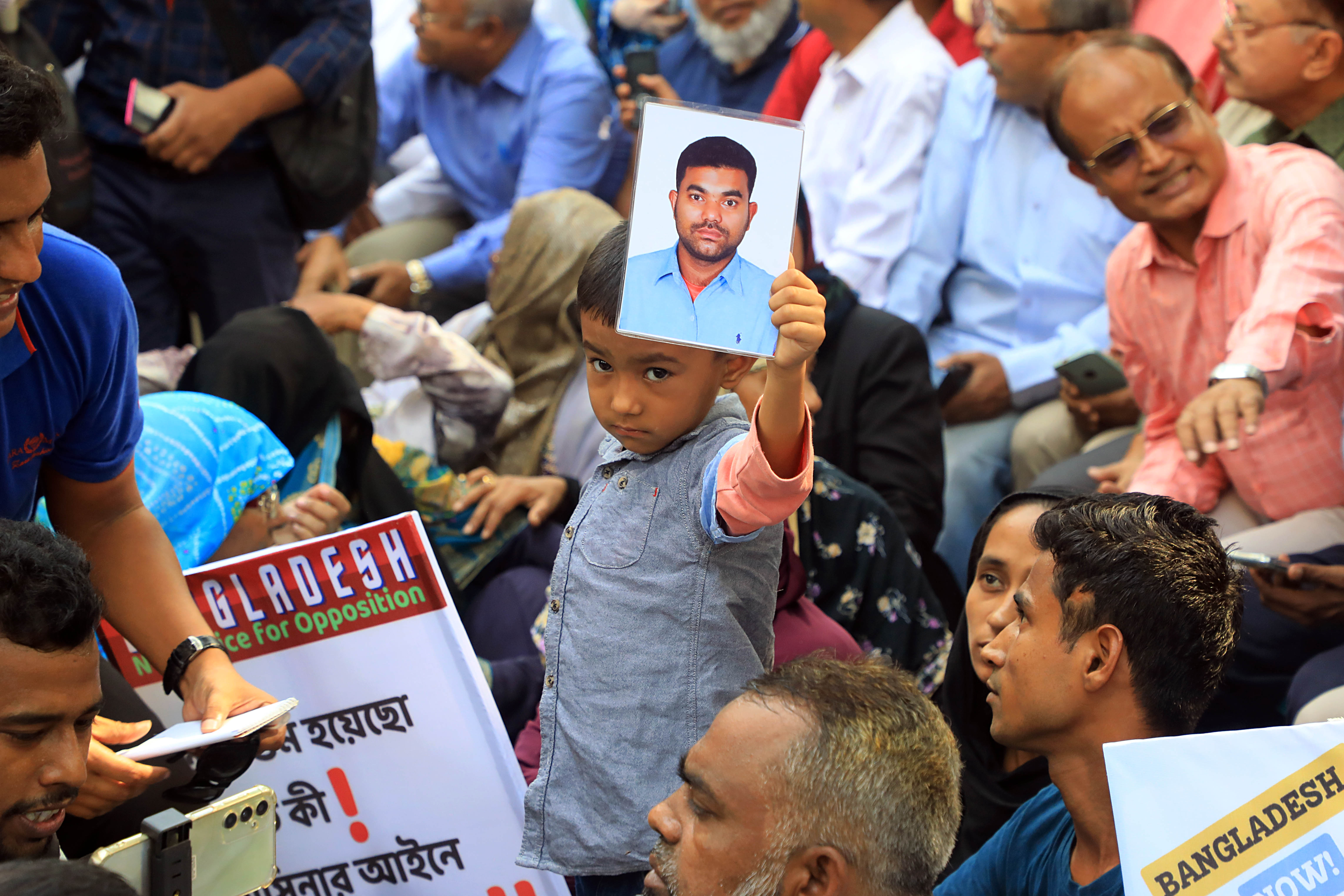 We must raise our voice against injustice everywhere at once