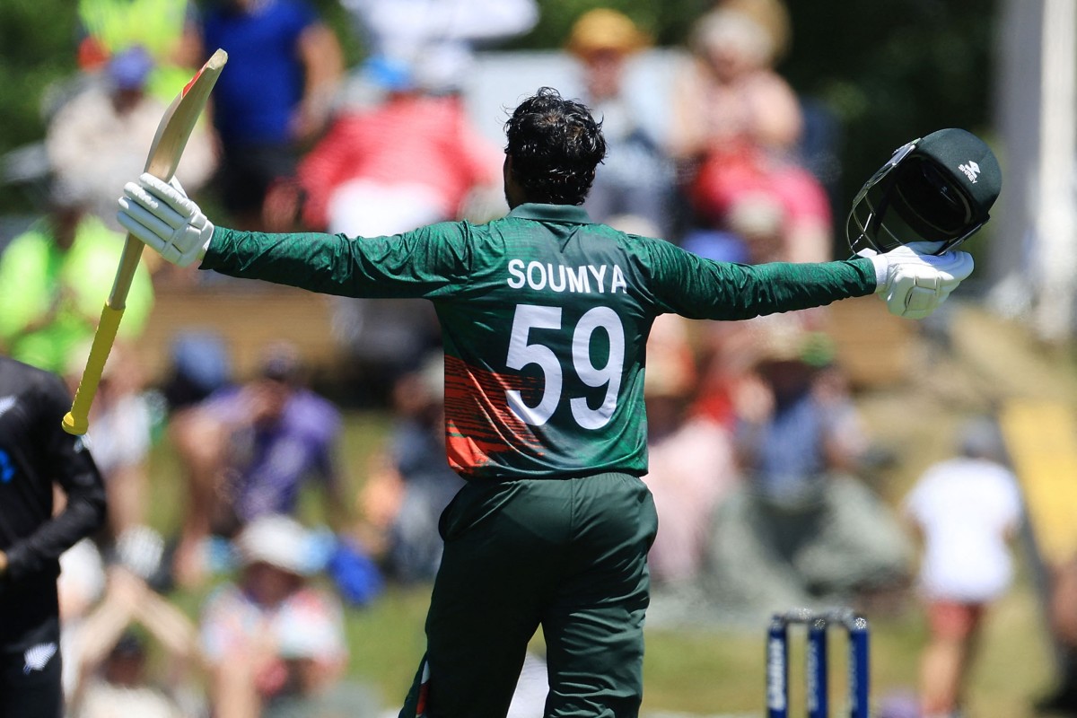 Soumya surpasses Sachin with record-breaking ton