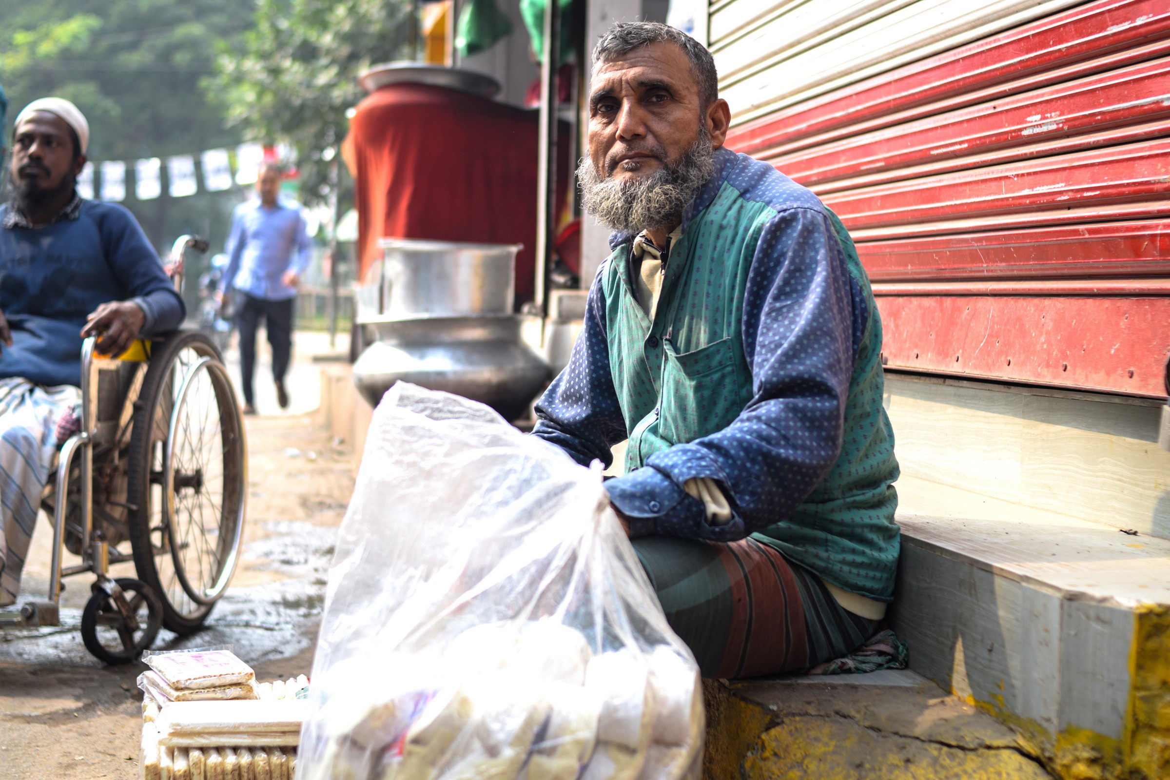 Meet Mohammad Ali: Bringing Kushtia’s shon papri and tiler khaja to Dhaka’s streets