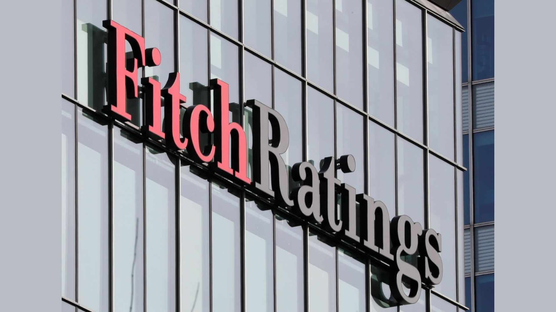 Fitch downgrades Bangladesh’s rating to “B+”, outlook stable