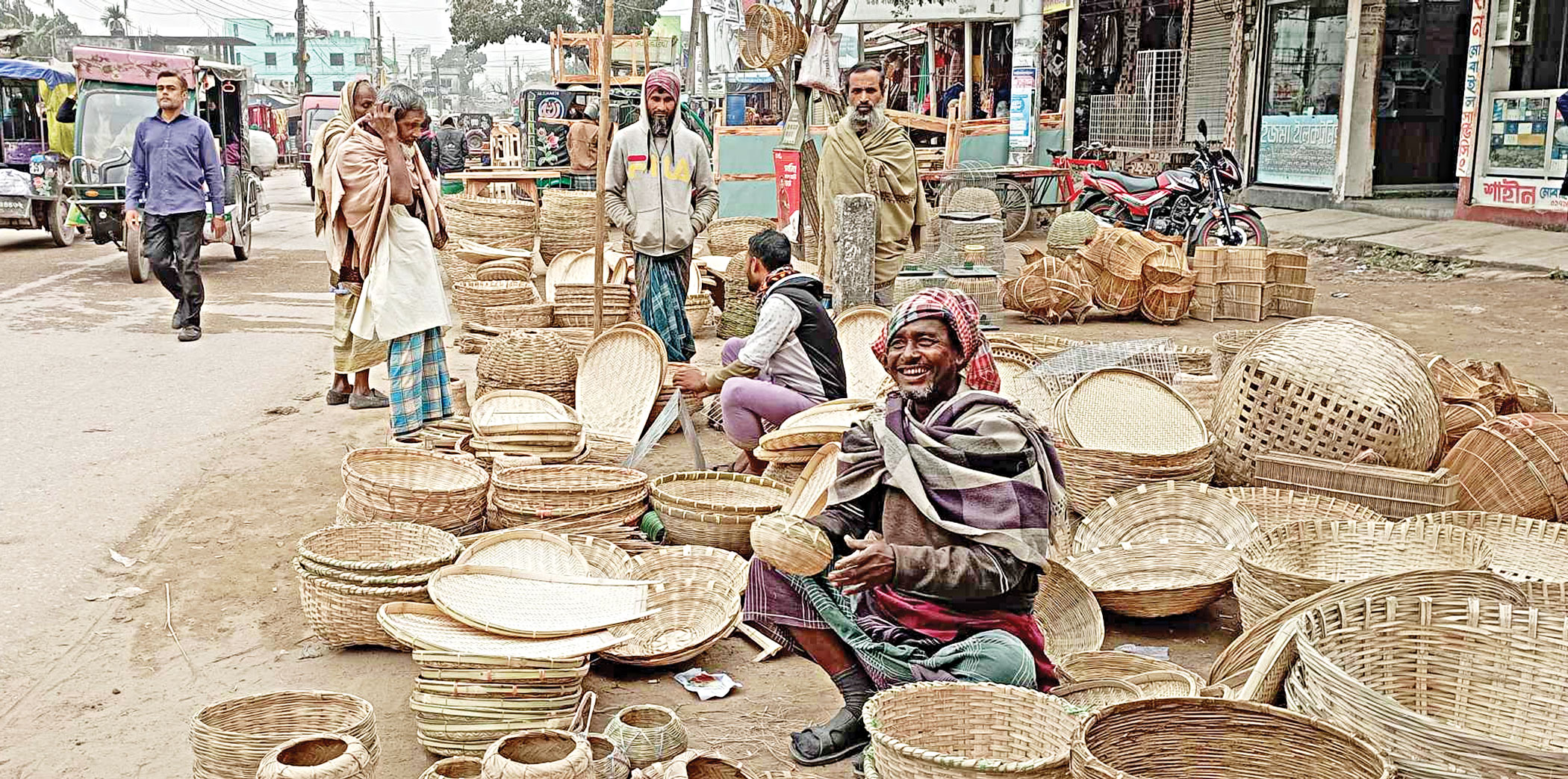 Bamboo Craftsmen: Clinging to tradition, struggling to survive