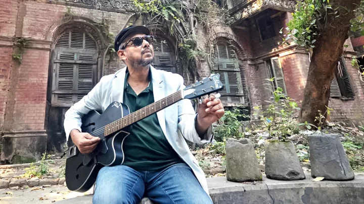 Anjan Dutt to perform in Dhaka on Mala's birthday