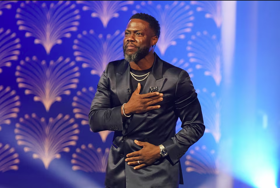 Kevin Hart takes home his Mark Twain Prize for American humour