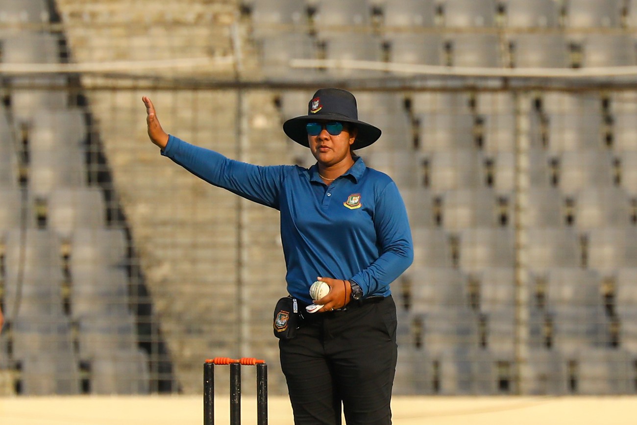 Both DPL sides were unhappy with female umpire’s appointment