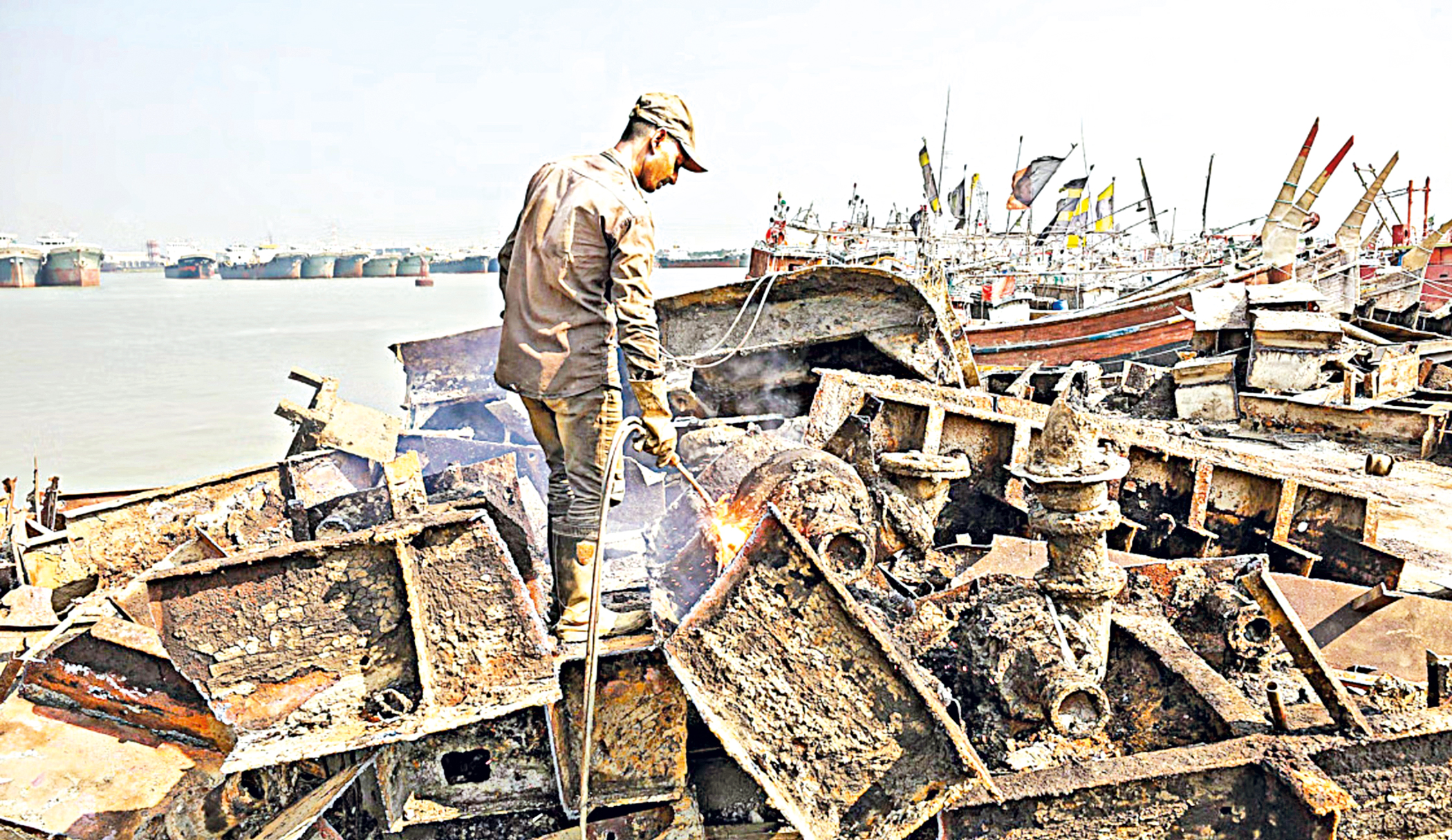 Shipbreaking yards need to be environment friendly