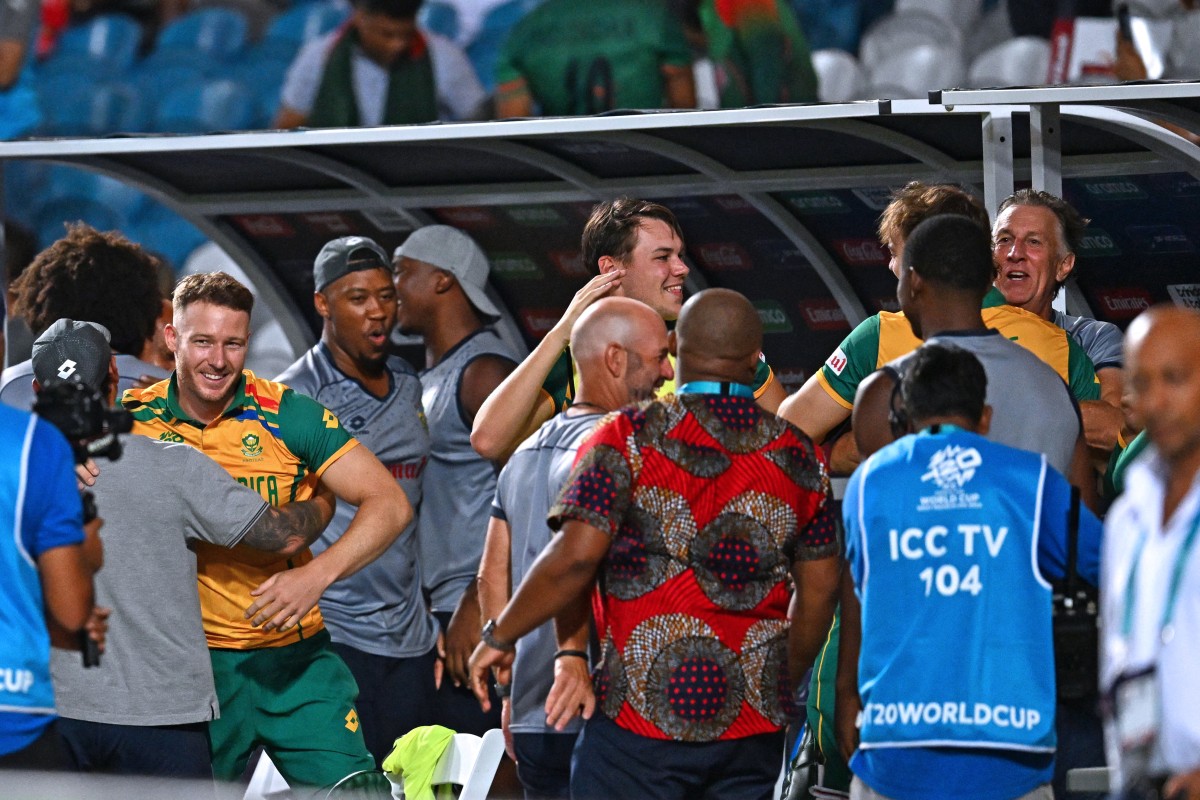 South Africa annihilate Afghanistan, break semifinals jinx 