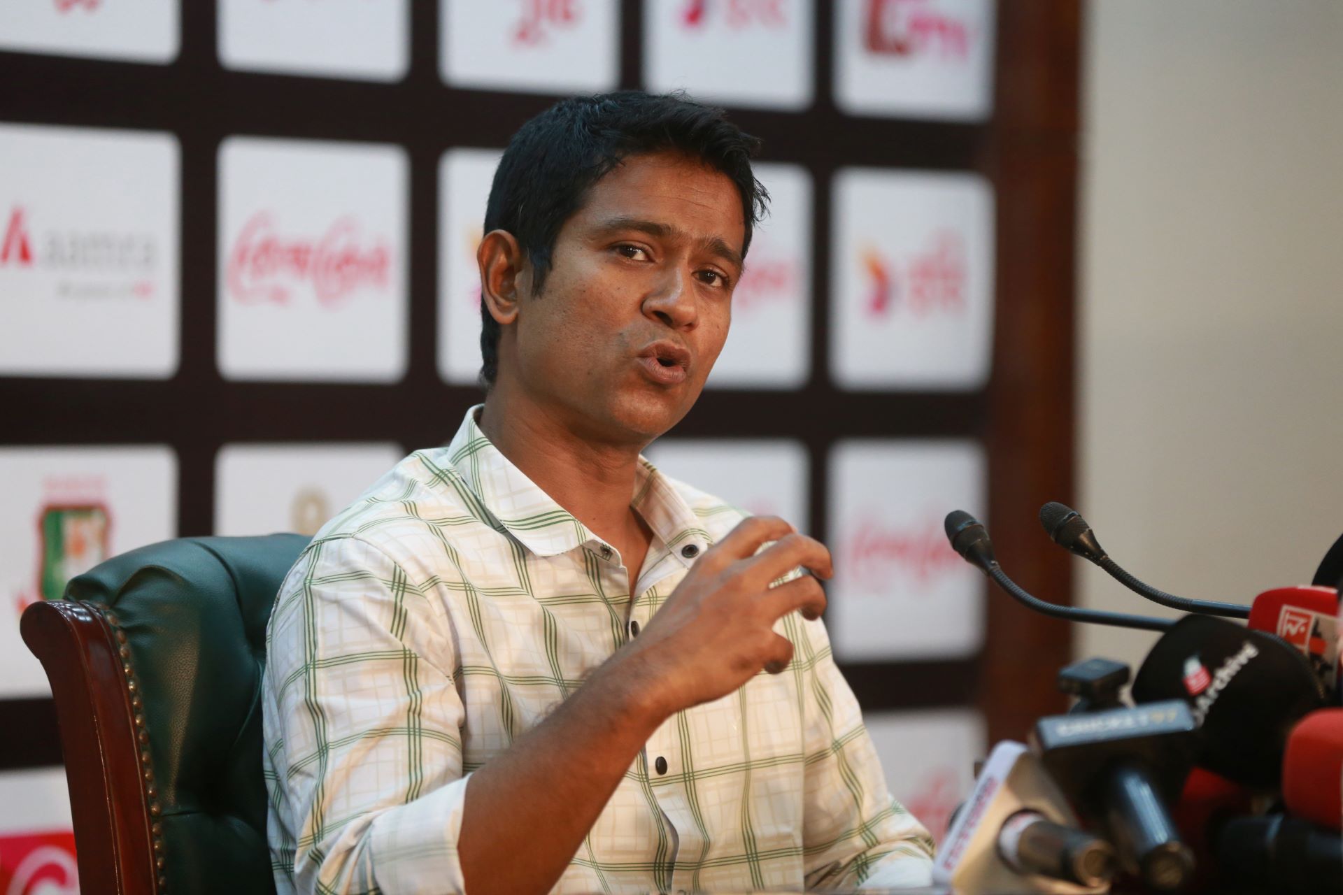 Hannan steps down as national selector to focus on coaching