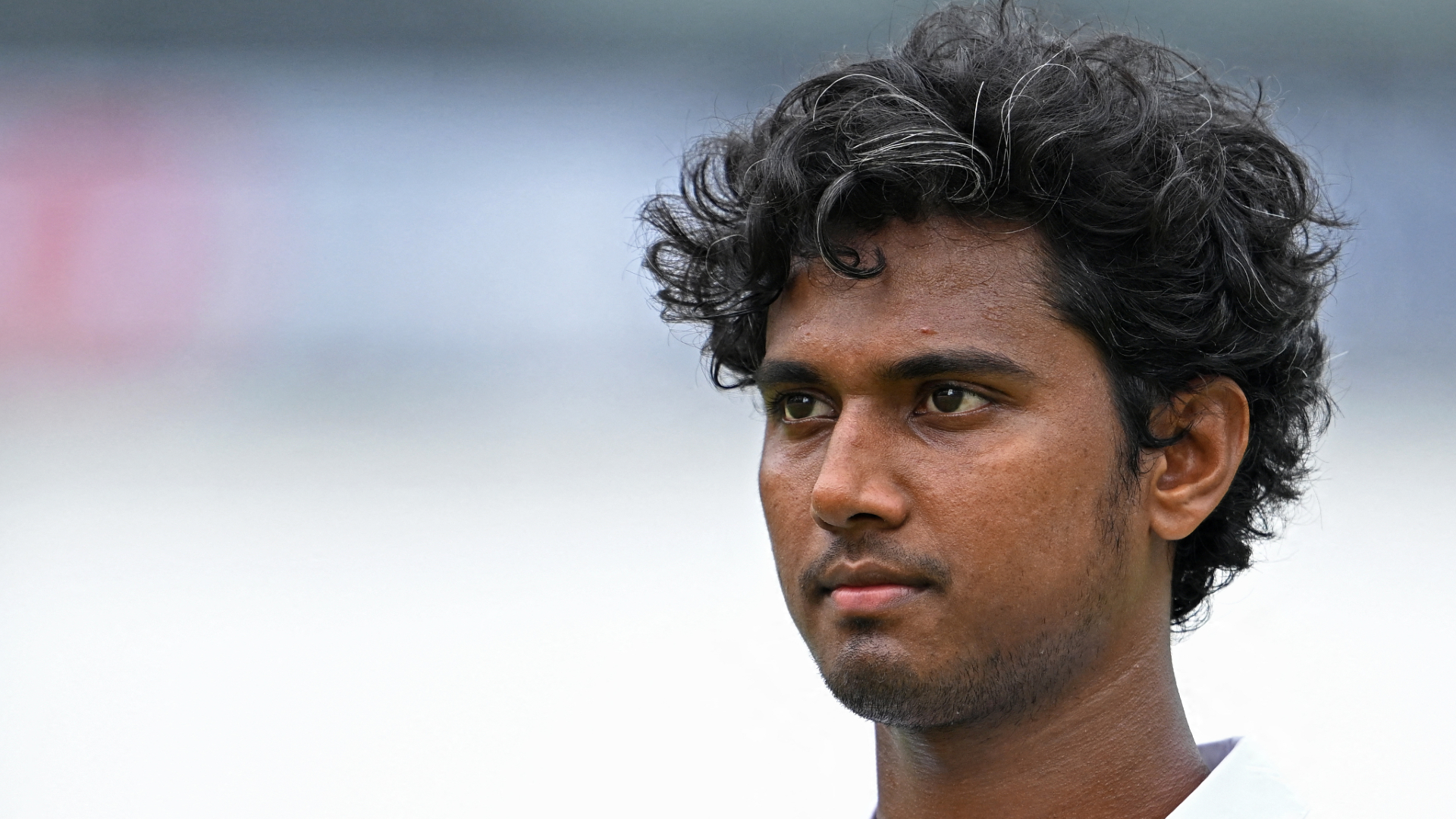 Hasan becomes first Bangladesh bowler to pick five-for in India Tests