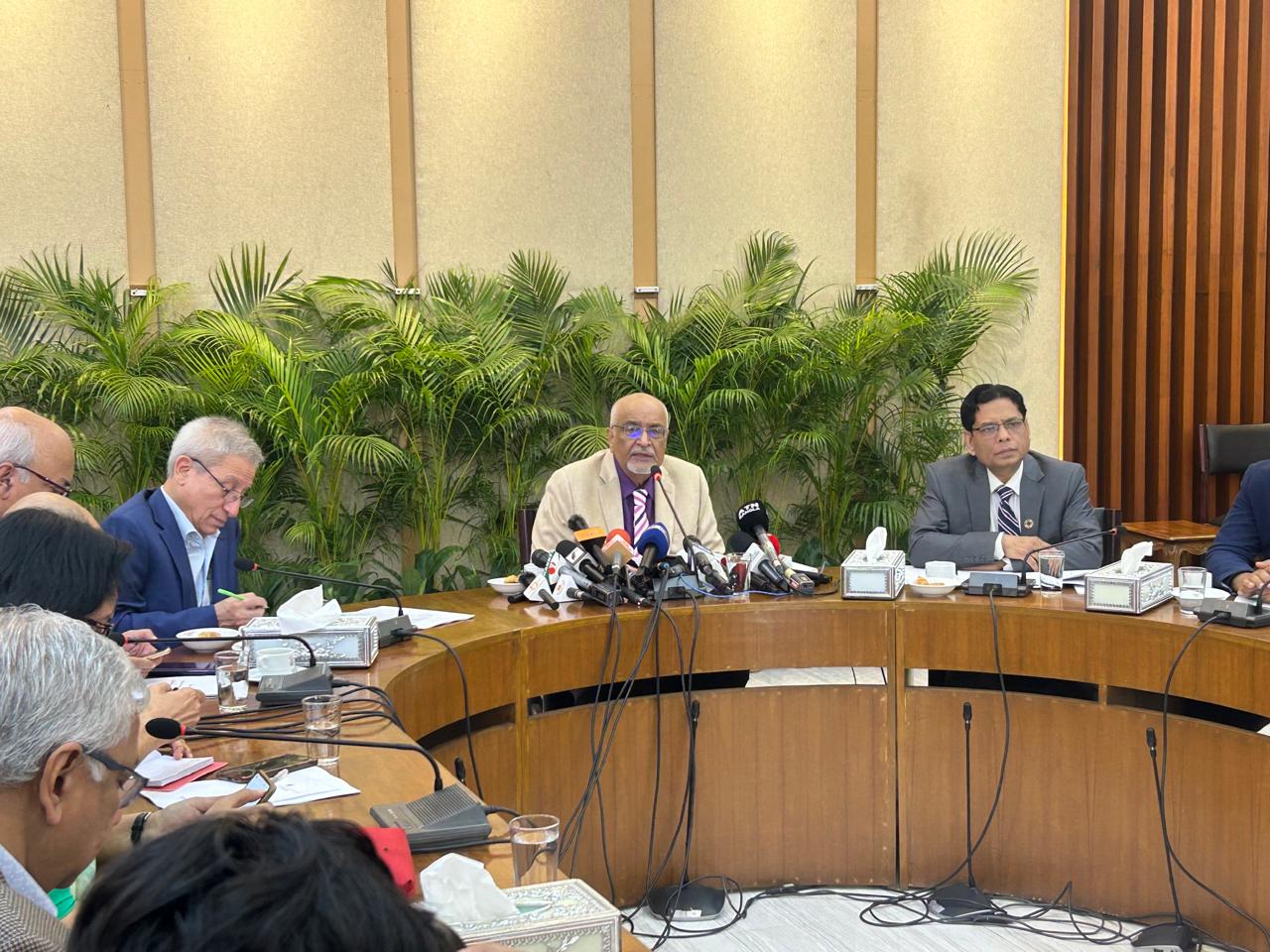 Debapriya's white paper points to grand corruption