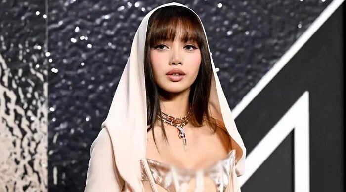 Lisa’s ‘Alter Ego’ secures No. 7 spot on Billboard 200