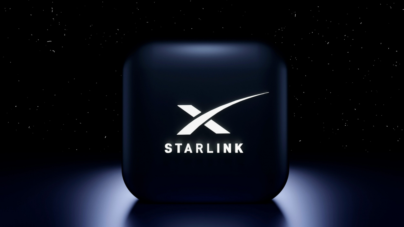 How many subscribers did Starlink gain in five months in Bangladesh?