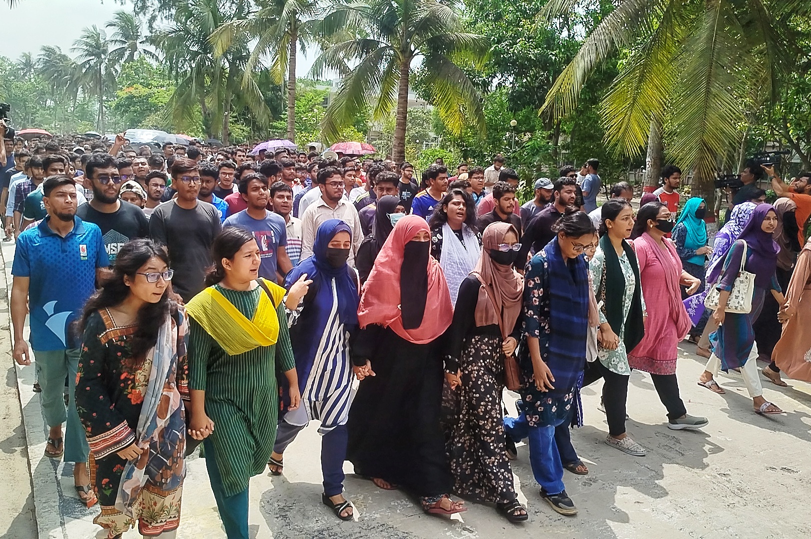 Kuet withdraws suspension of students