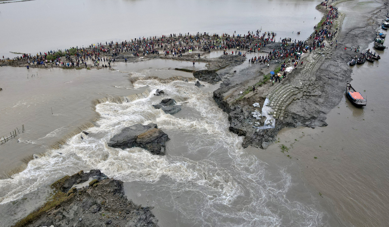 Our real emergency isn’t political, it’s environmental