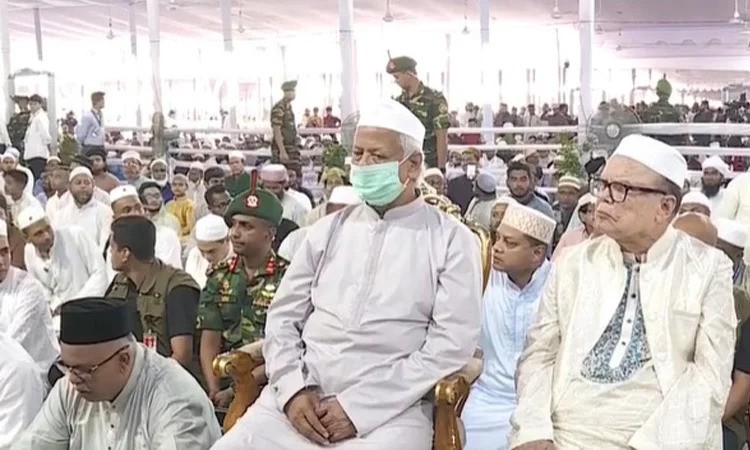 CA offers Eid-ul-Azha prayers at National Eidgah