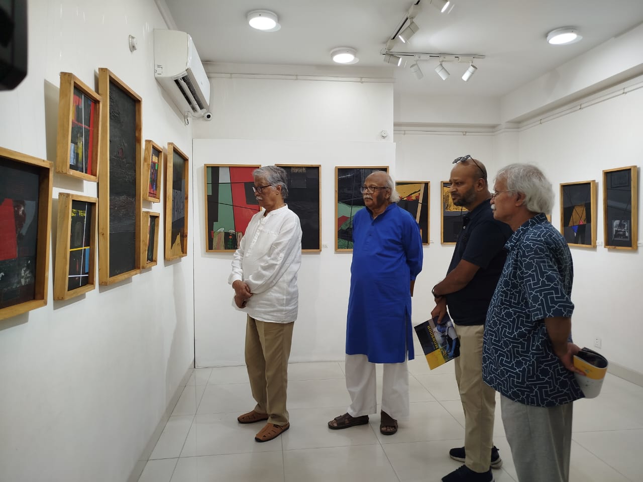 Safiuddin Shilpalay unveils Monsoor Kazee’s ‘Co-existence of Abstract’