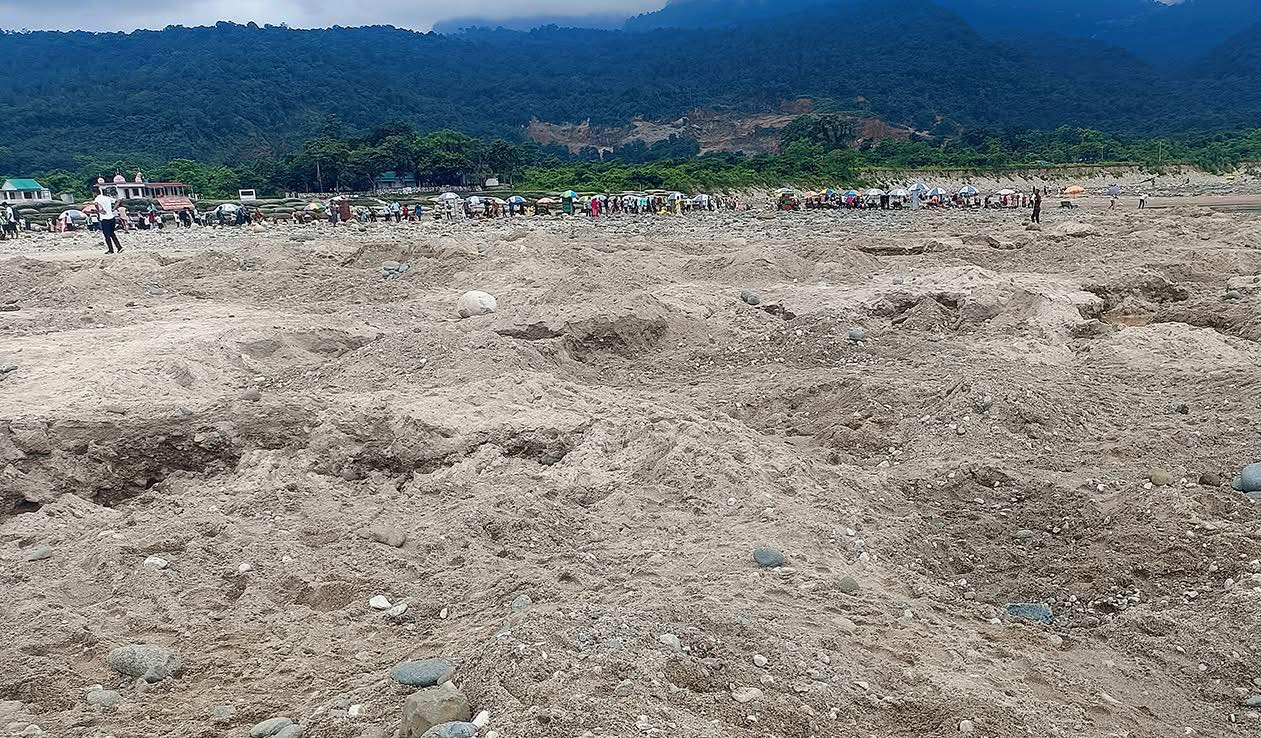 Sada Pathor stripped bare