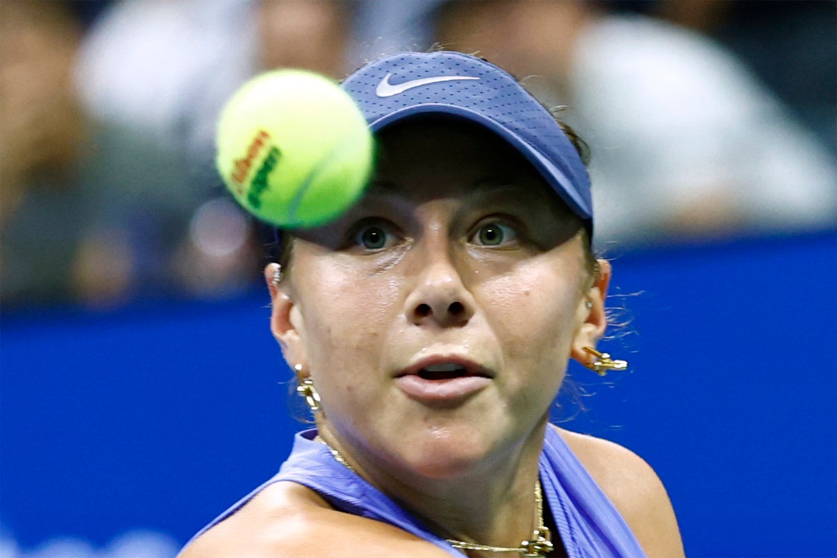 Anisimova overcomes Osaka to set up US Open final clash with Sabalenka 