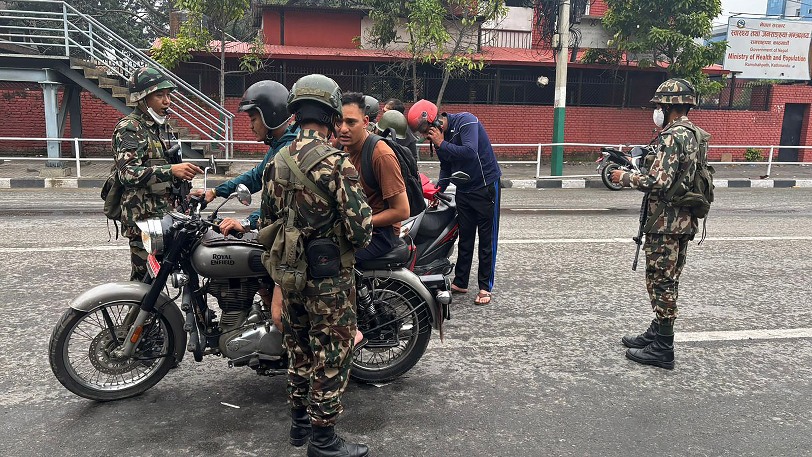 Nepal army patrols after deadly protests oust PM