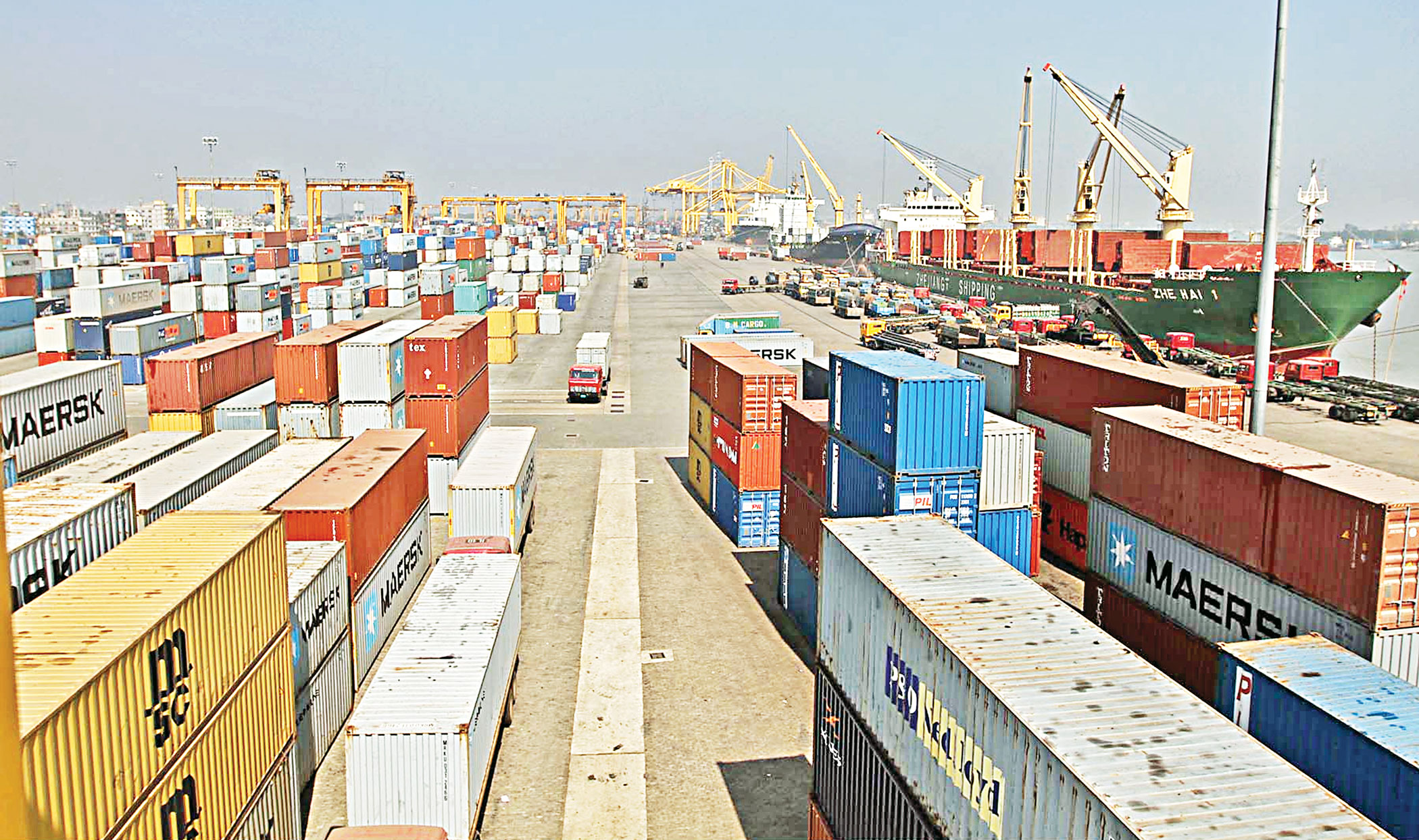 Shipping line raises fees after Ctg port tariff hike
