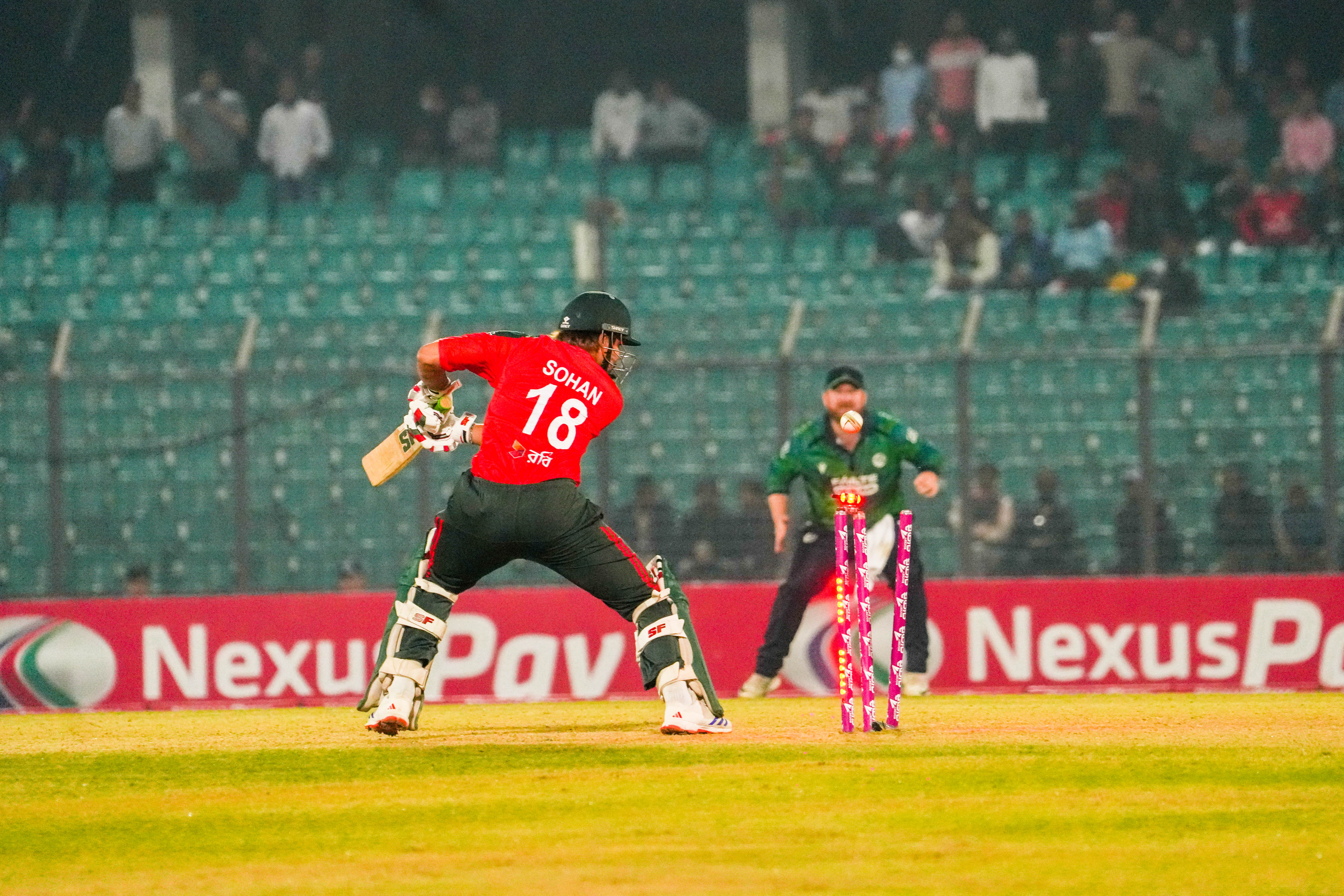 Middle-order malfunction clouds World Cup build-up