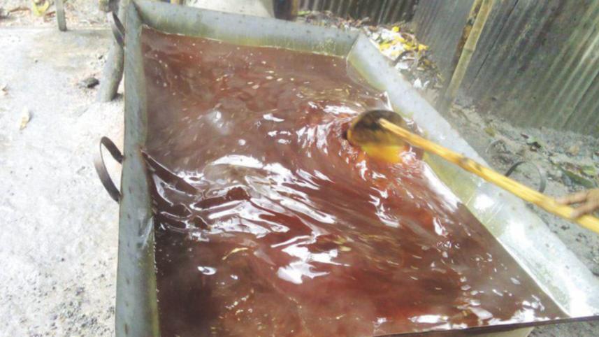 Adulterated-molasses.jpg