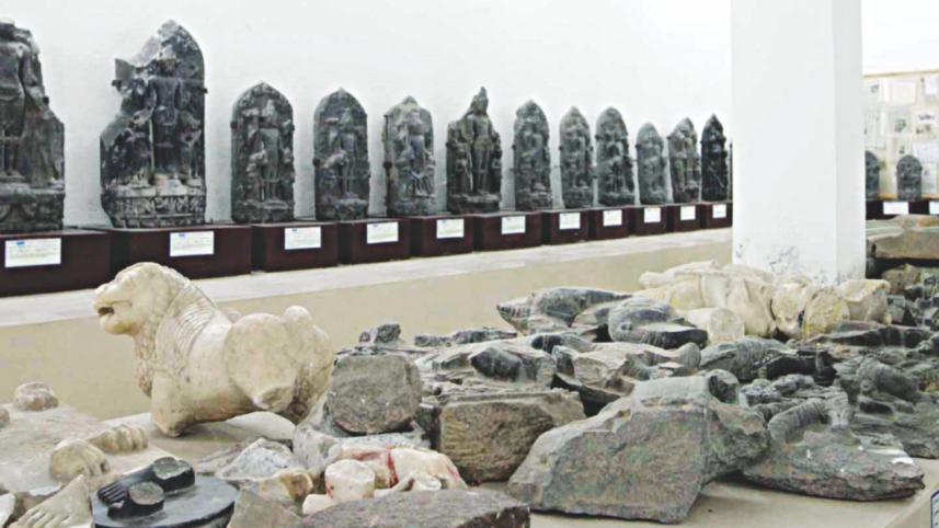 Ancient statues and fragments 1.jpg