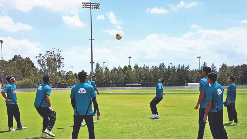 bangladesh team in aus.jpg