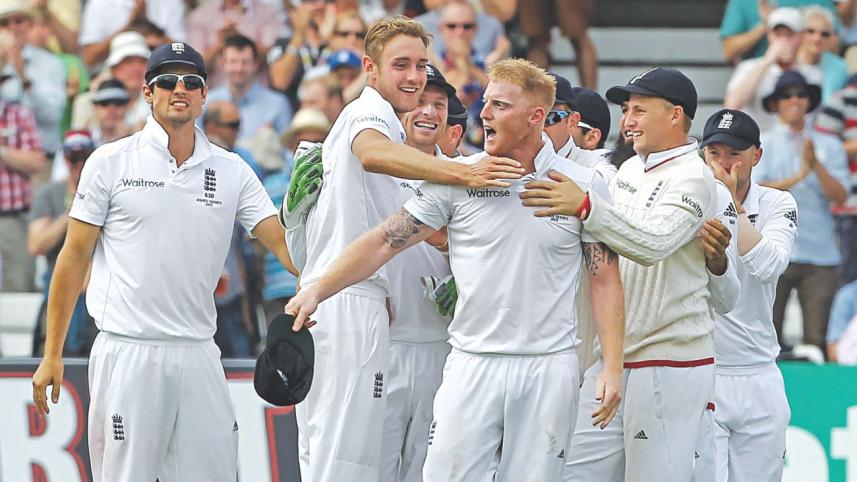 bowler Ben Stokes.jpg