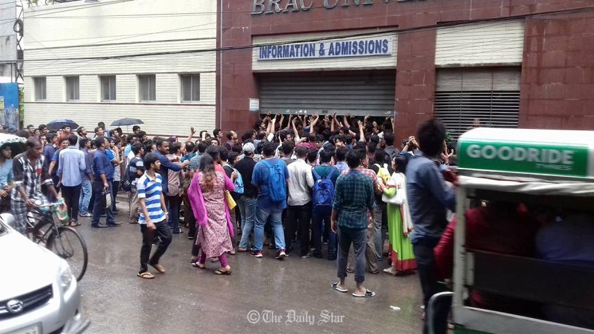 Brac-University-besieged.jpg