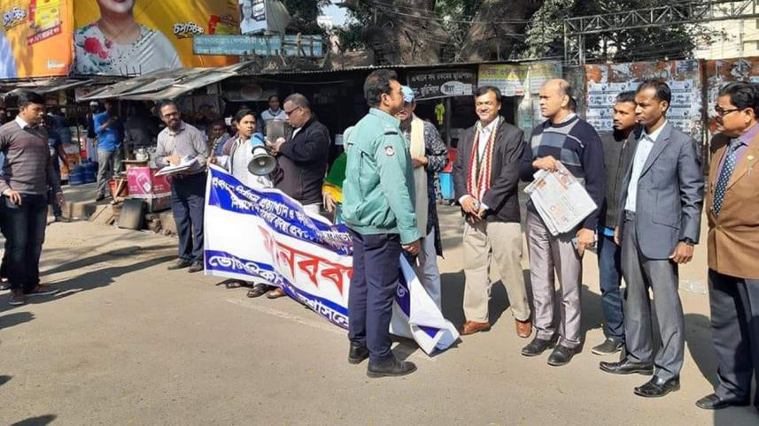 Police evict protesters demanding fresh election 