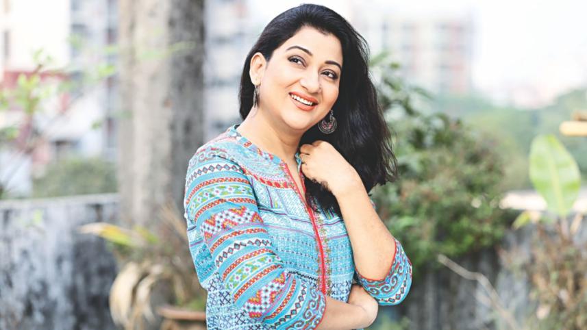 Actress Deepa Khandakar